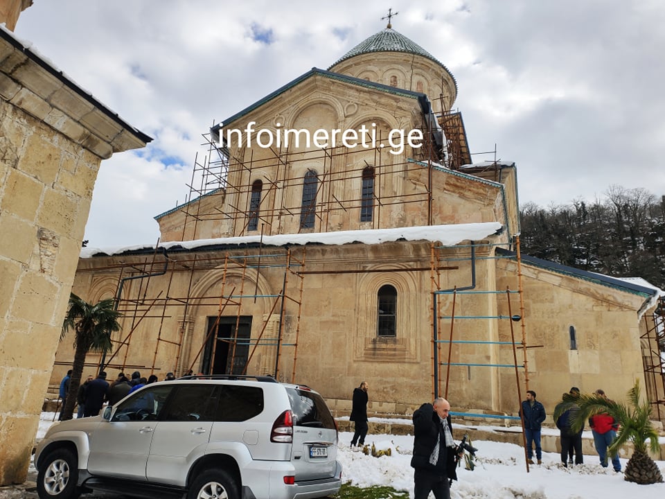 “მტერი არ გააკეთებს ამას, რასაც ესენი აკეთებენ, ან რა ეზეიმება ამ ხალხს?“