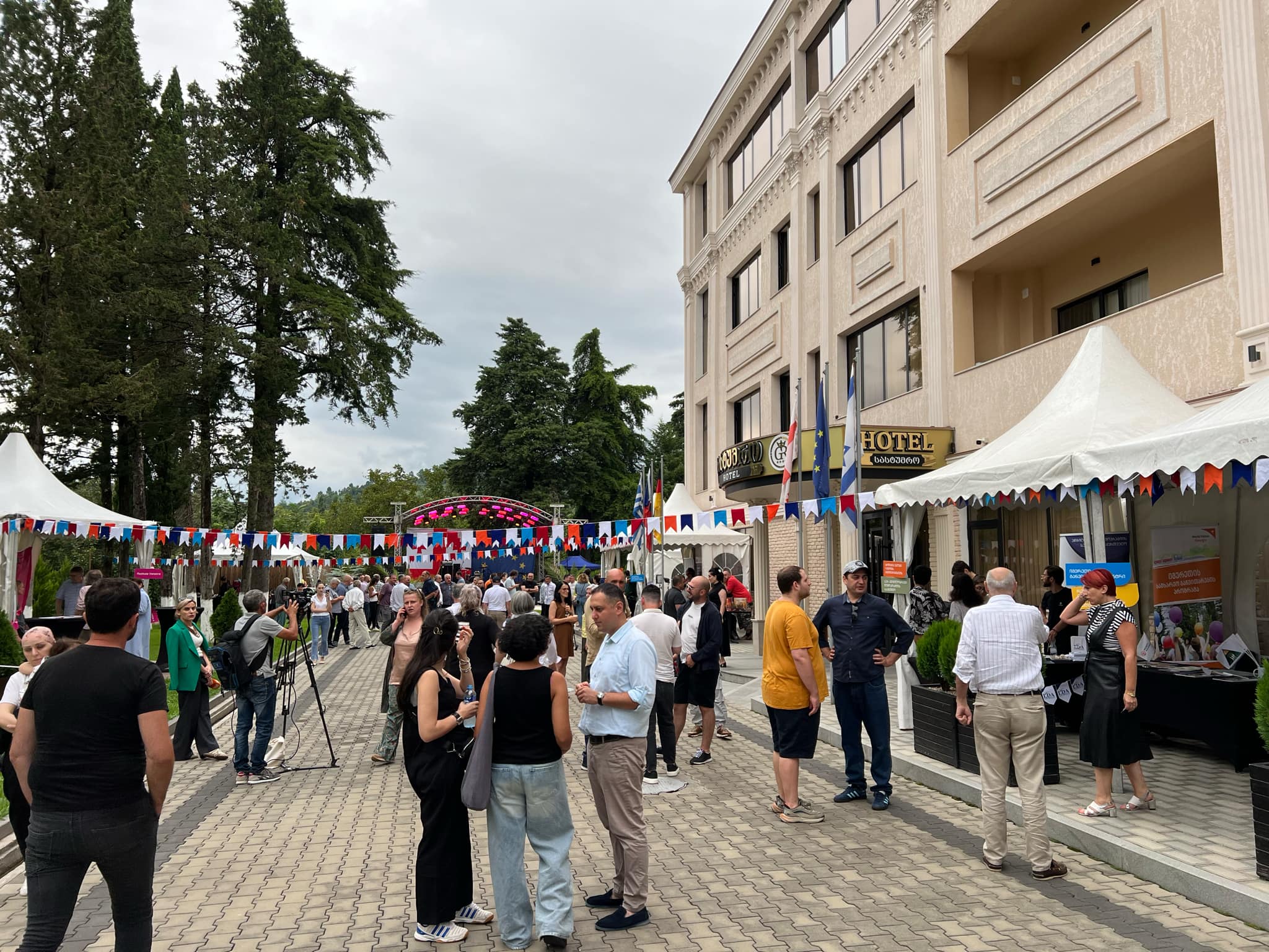 ქუთაისში “დემოკრატიის ფესტივალი” მიმდინარეობს