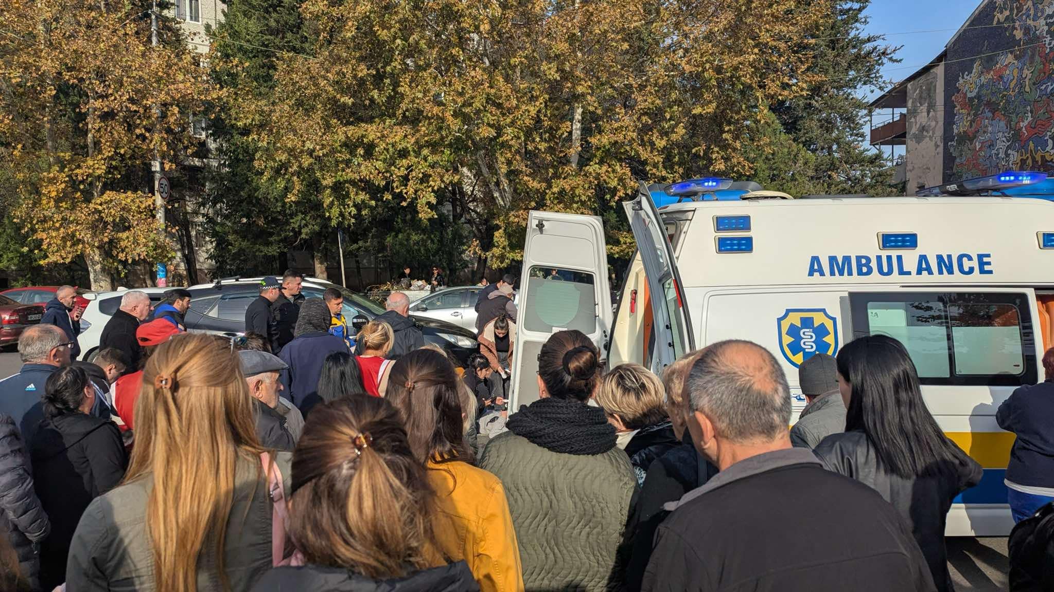 ავტოსაგზაო შემთხვევა ქუთაისში – ავტომობილი ქვეითს დაეჯახა