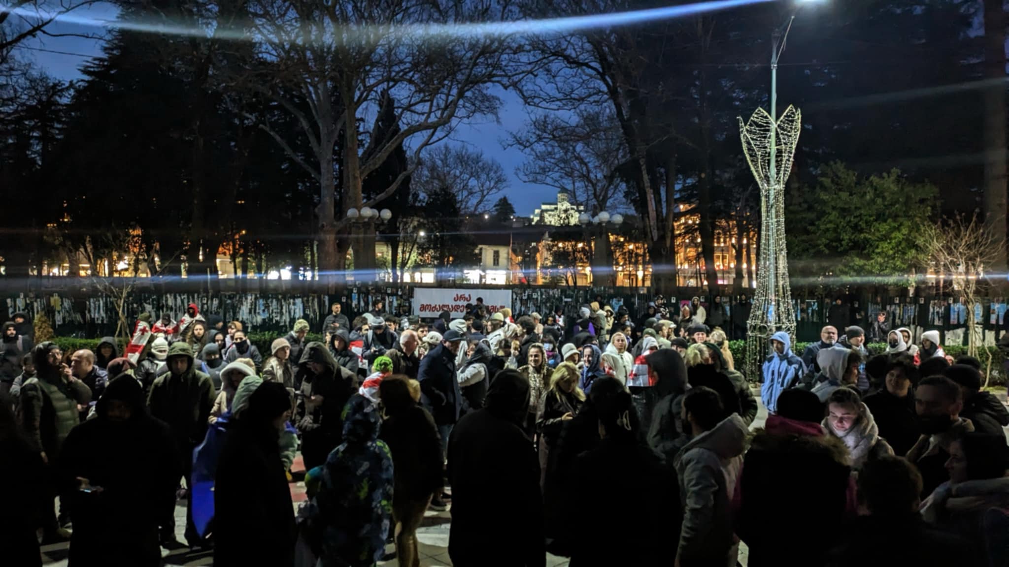 “ქართულ ოცნებას” აუცილებლად მოუწევს უკან დახევა” – ქუთაისში პროტესტი გრძელდება